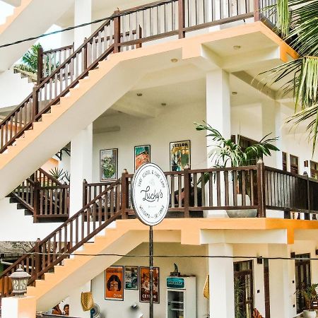 Lucky'S Surf Camp Bed & Breakfast Weligama Ngoại thất bức ảnh