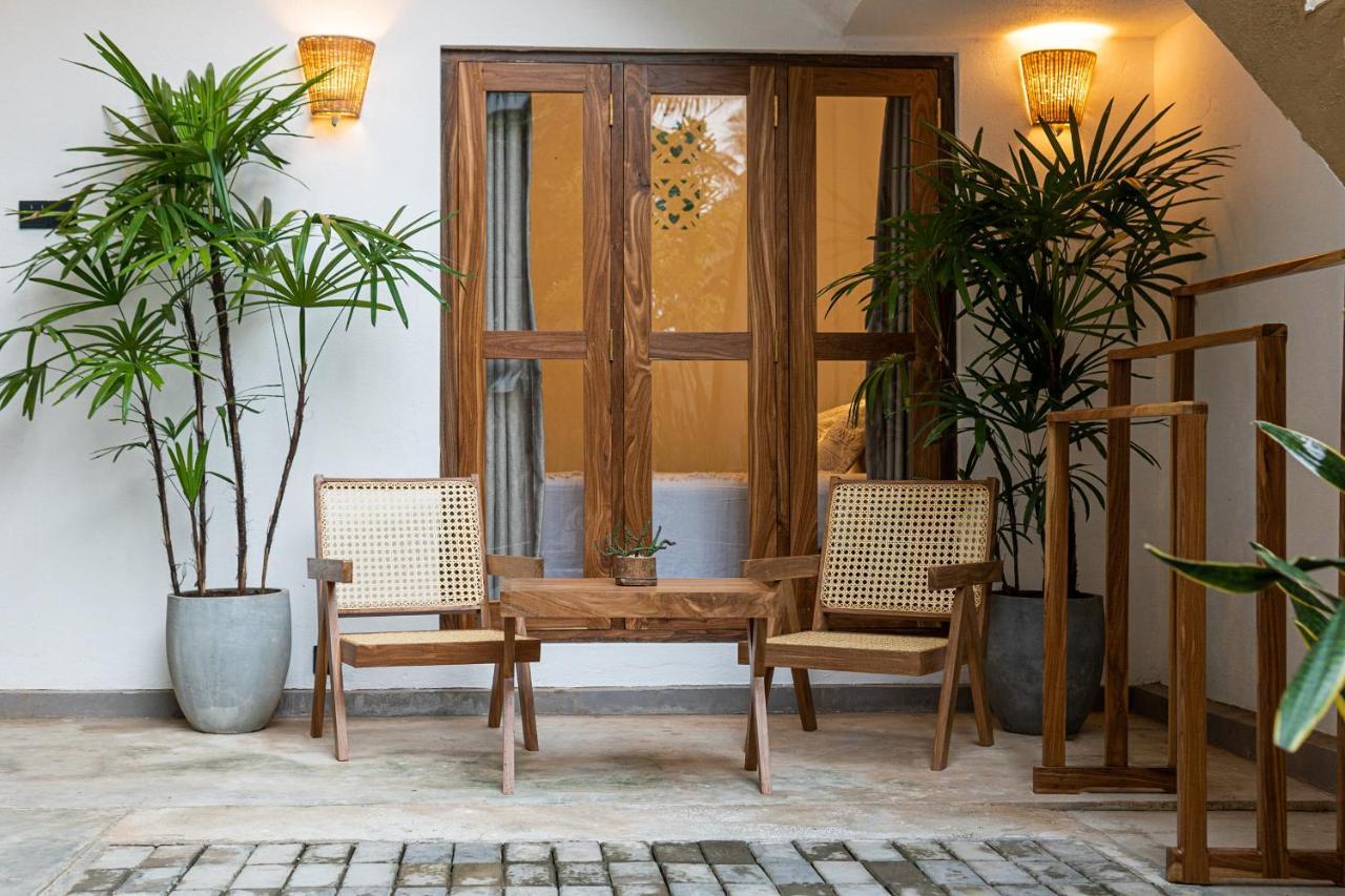Lucky'S Surf Camp Bed & Breakfast Weligama Ngoại thất bức ảnh