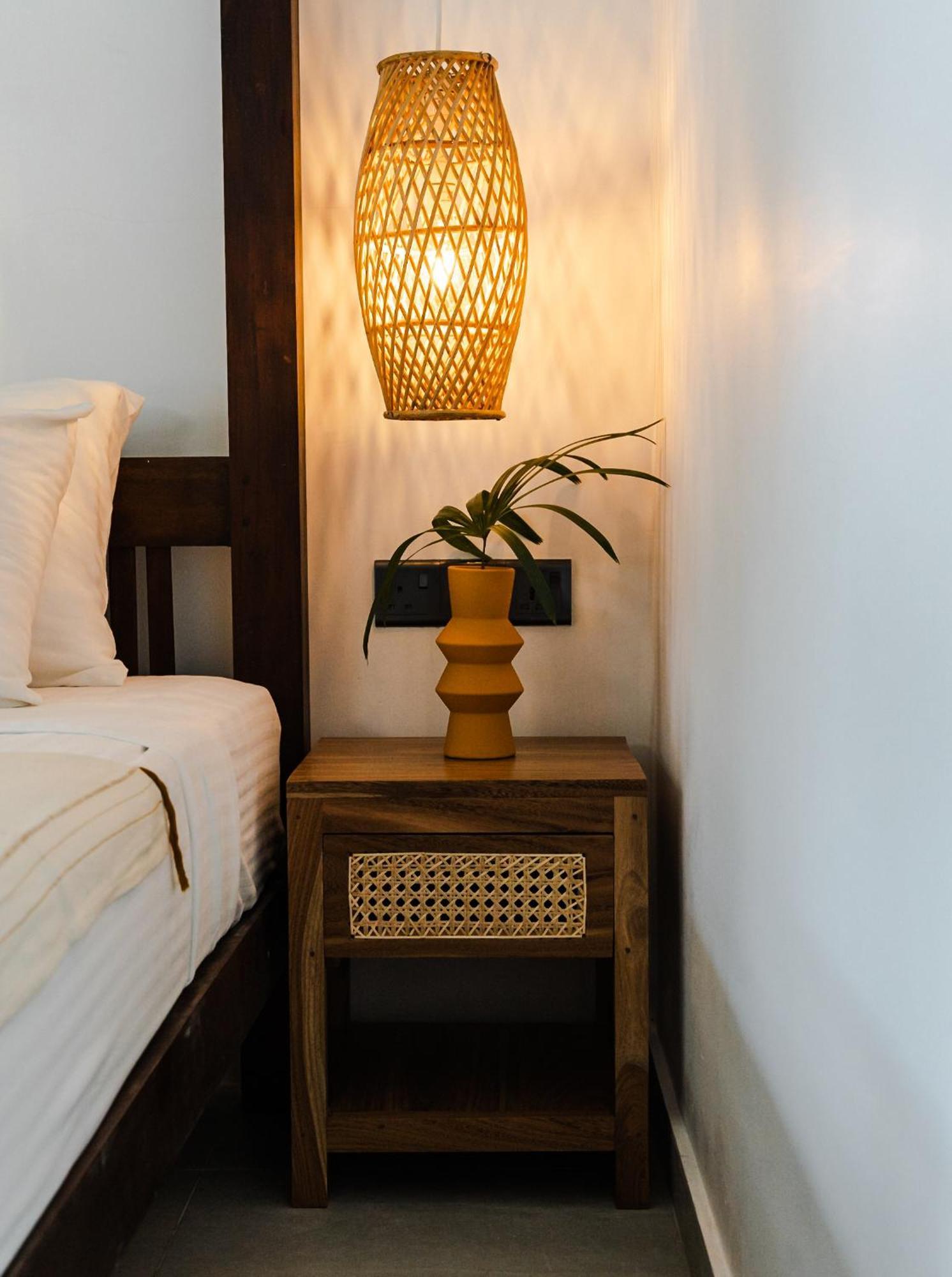 Lucky'S Surf Camp Bed & Breakfast Weligama Ngoại thất bức ảnh