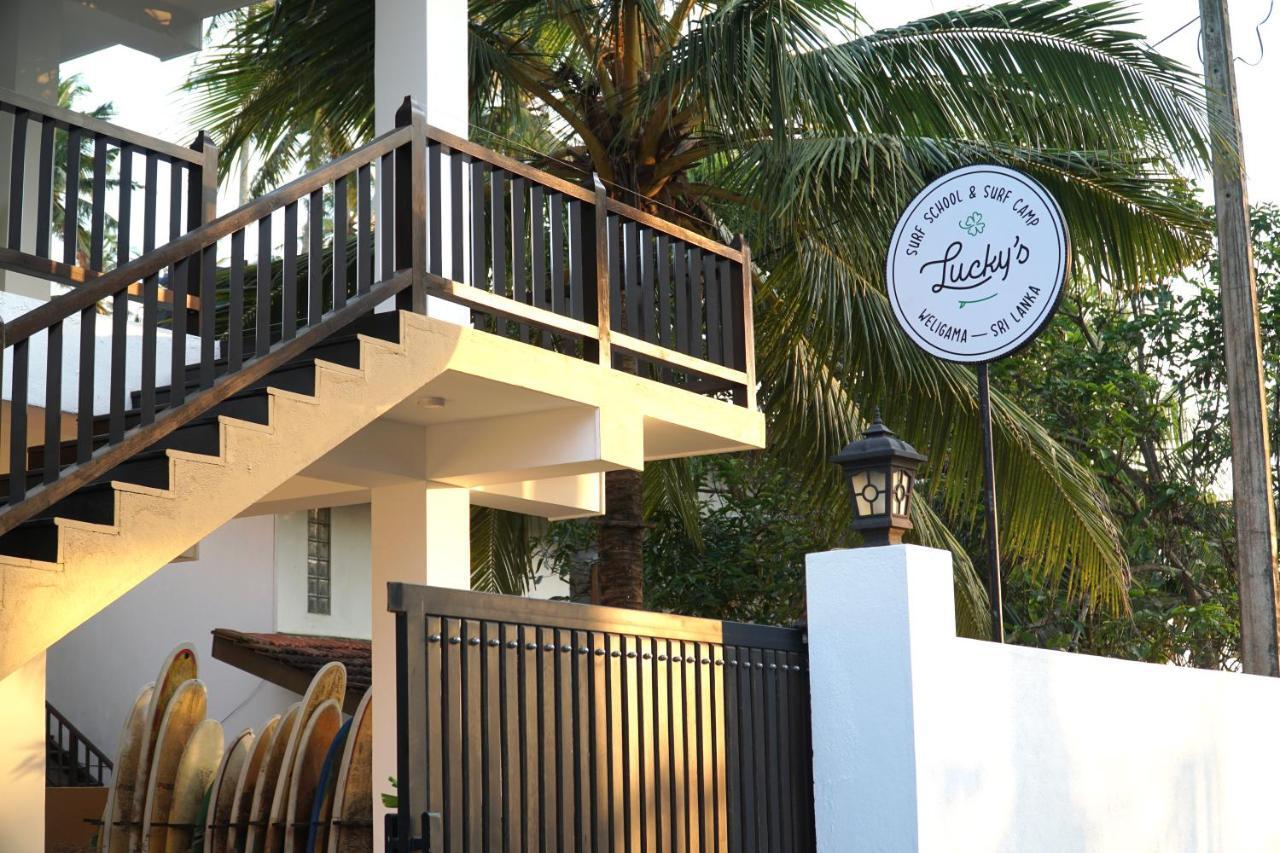 Lucky'S Surf Camp Bed & Breakfast Weligama Ngoại thất bức ảnh